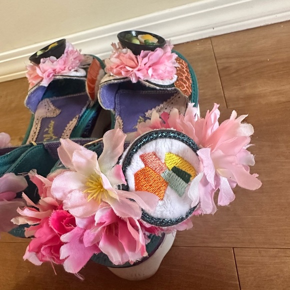 Irregular Choice Ramen Sandals Size 37 - Picture 3 of 5